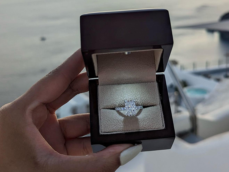 diamond-engament-ring-by-the-water